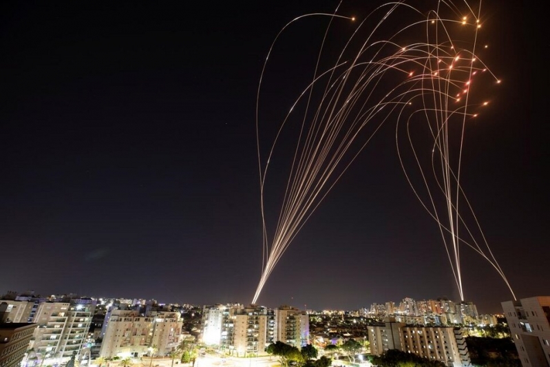Luces calientes atraviesan Tel Aviv: qué es el Iron Dome