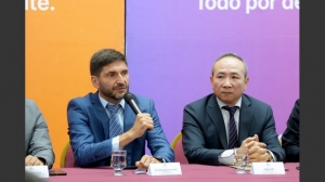 la-trama-diplomática-detrás-de-la-extensa-visita-del-embajador-de-china-a-santa-fe